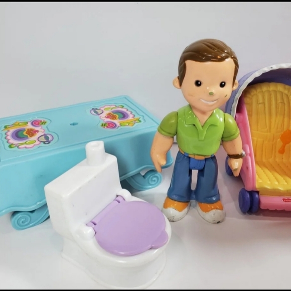 Fisher-Price loving family doll and furnature lot - Picture 2 of 7